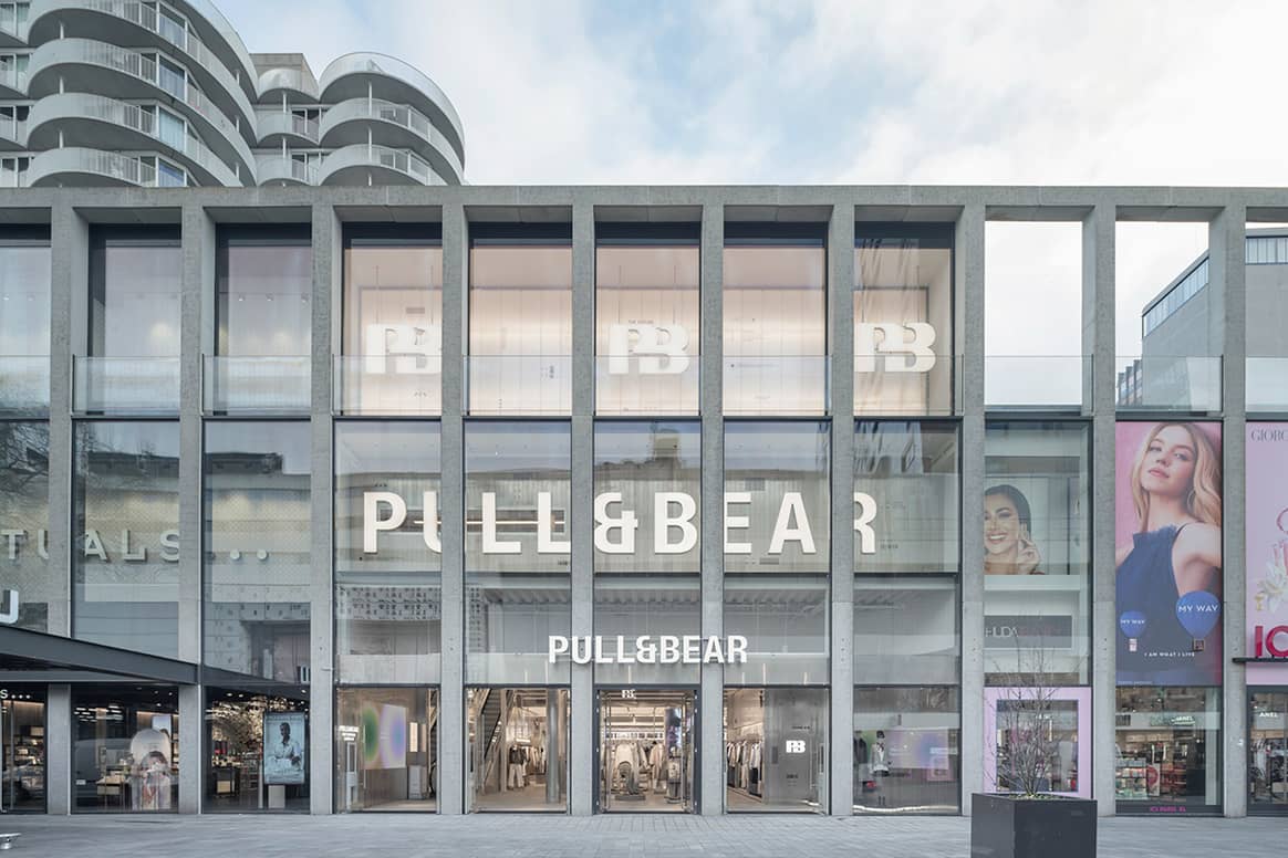 “Flagship store” de Pull&Bear en Rotterdam (Países Bajos).