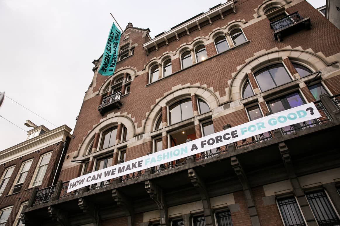 Het Fashion for Good-gebouw aan het Rokin in Amsterdam