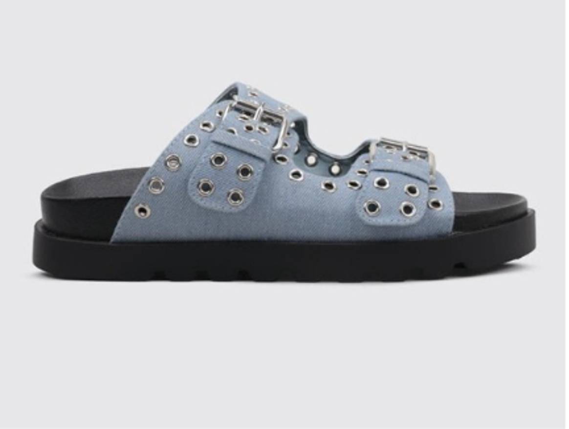 El baby blue protagoniza lo último de Krack: descubre el color tendencia de la temporada