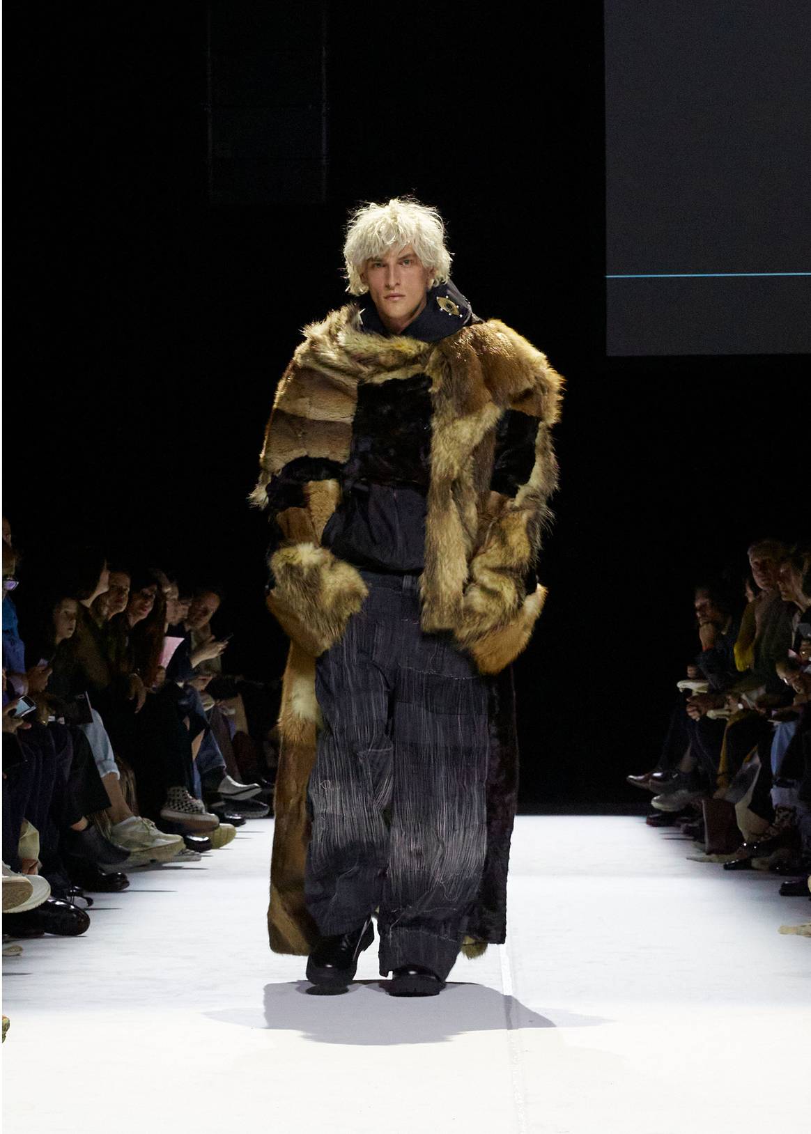 A look by Eugène Larée, LISAA Mode final fashion show 2024.