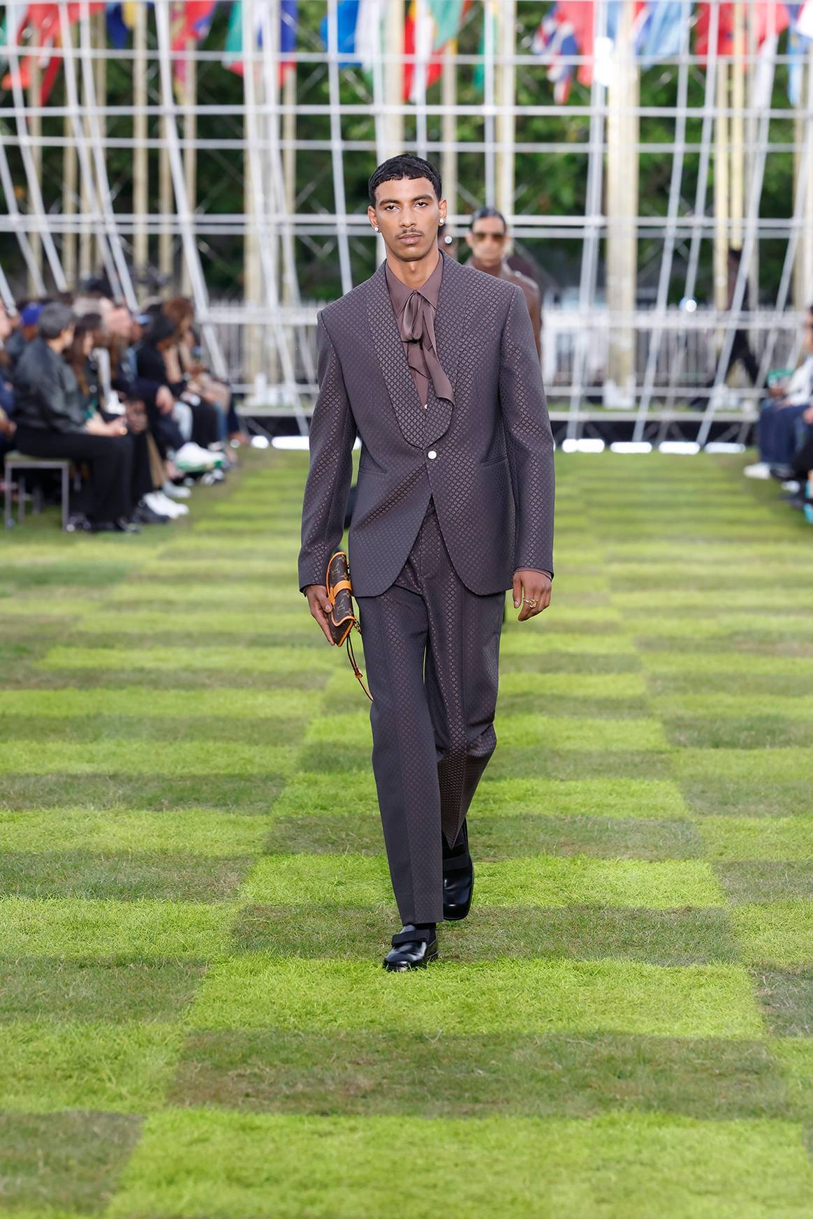 Louis Vuitton, colección moda-hombre para la temporada Primavera/Verano 2025.