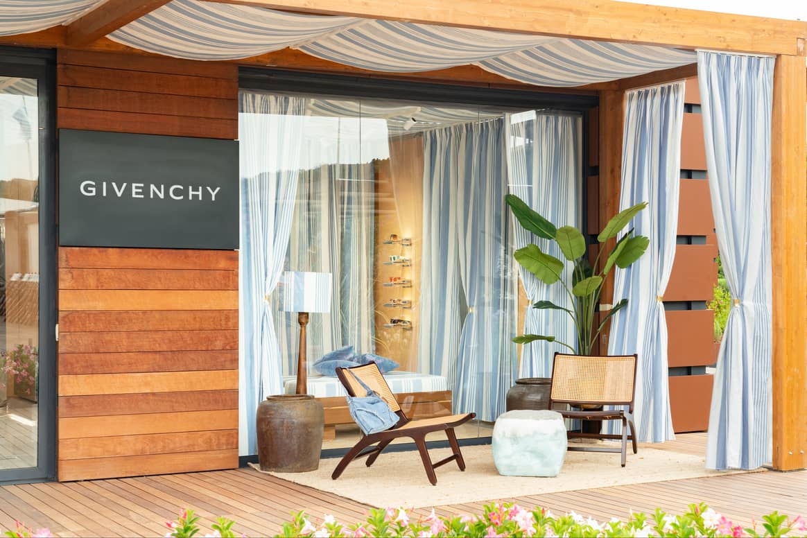 Givenchy inaugure un pop-up store à Porto Cervo