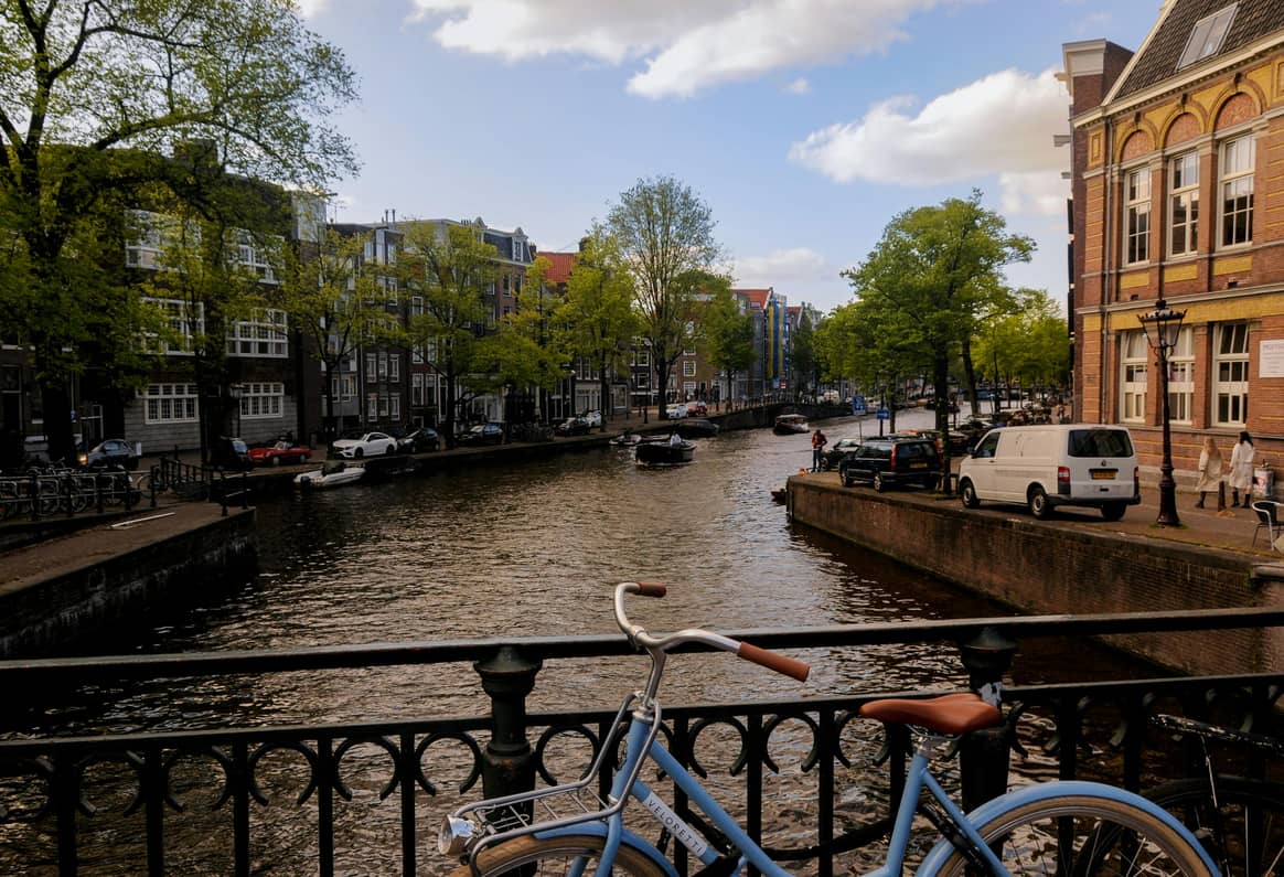 Beeld ter illustratie van een gracht/brug.