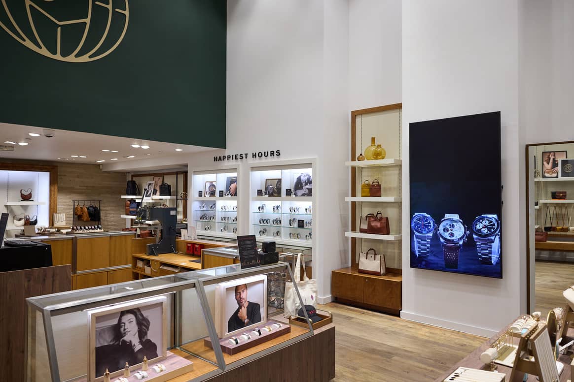 Fossil eröffnet Flagship in Paris