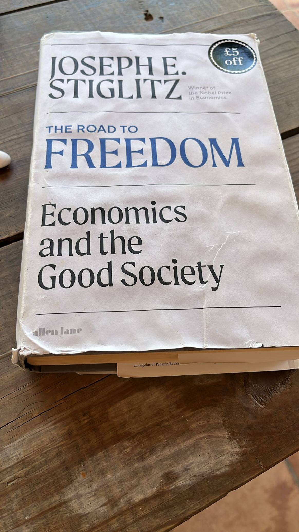 Een foto van het boek 'The Road to Freedom: Economics and the Good Society'