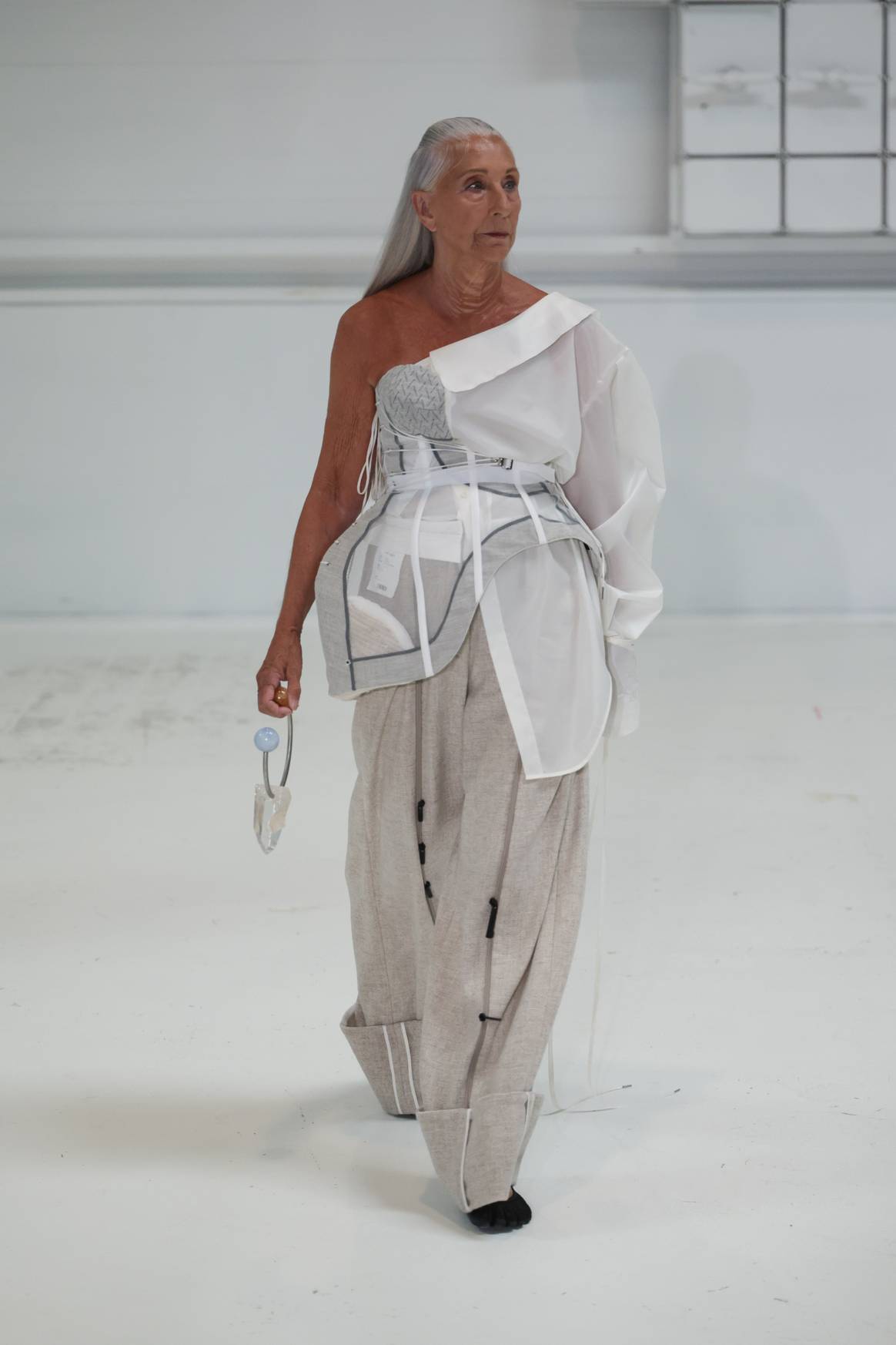 'Momentum' van Tess van Zalinge tijdens Amsterdam Fashion Week.