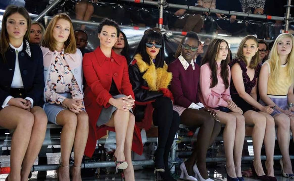Fashion's paradox: Who should be seated front row?