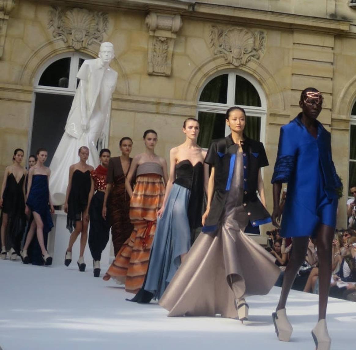 In Beeld: Hollands glorie tijdens Paris Couture Week