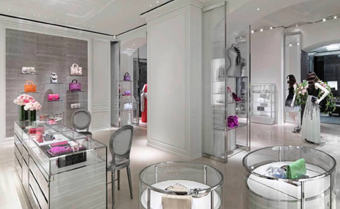 Модный дом Christian Dior поднимает цены в России на 20 процентов
