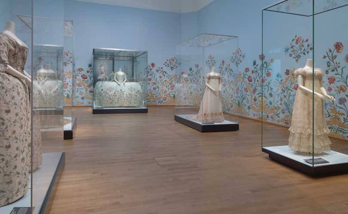 Modeausstellung "Catwalk" in Amsterdam: Das Rijksmuseum zeigt die Prunkstücke seiner Kostümsammlung