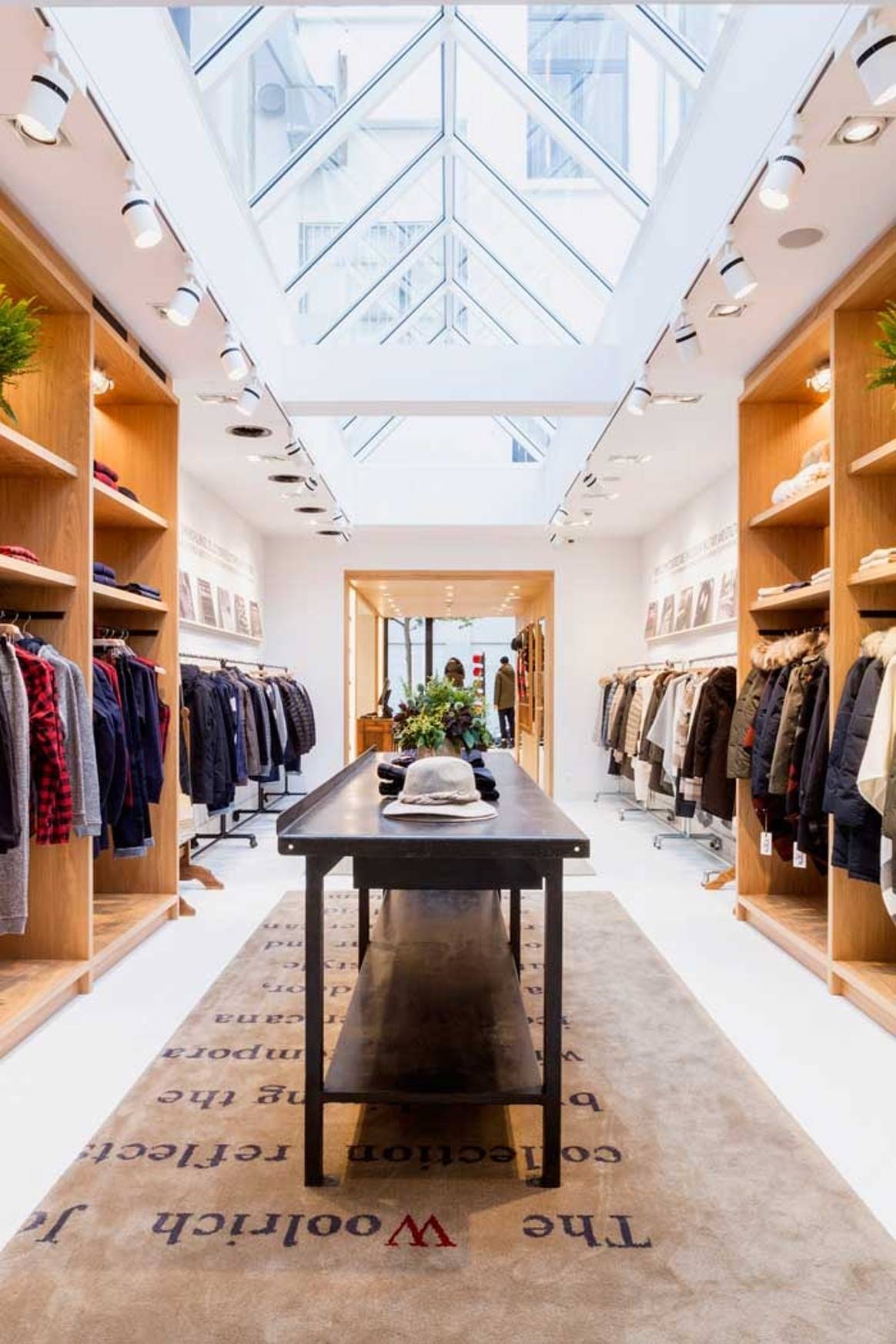 Woolrich opent eerste flagshipstore in België