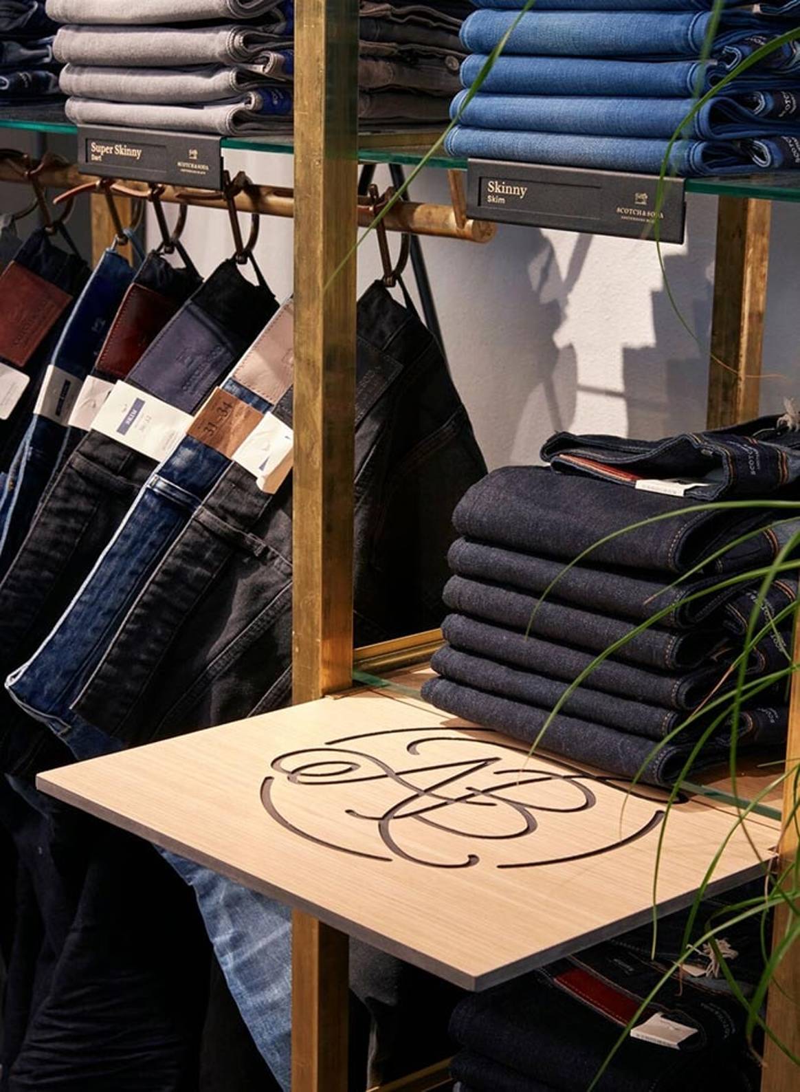 Scotch & Soda rolt Amsterdams Blauw shop-in-shop concept verder uit