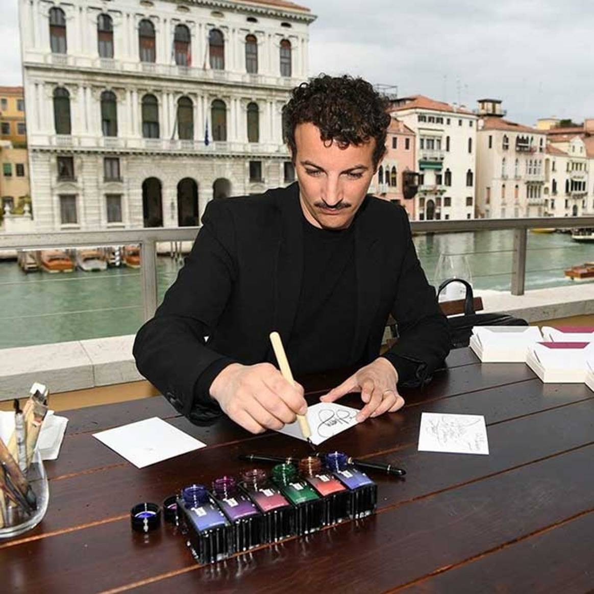 Haute Couture and know-how (I): The calligraphy of Nicolas Ouchenir