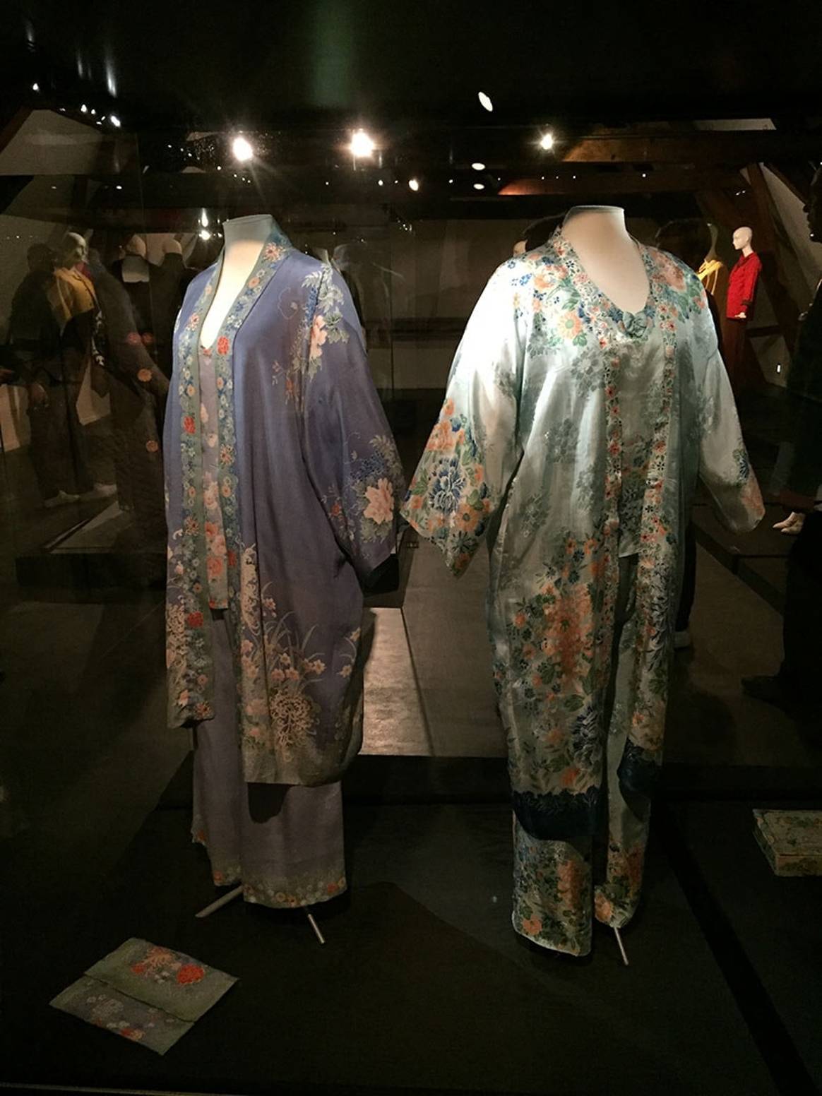 Across Japan: over de wederzijdse beïnvloeding van Japanse en westerse mode