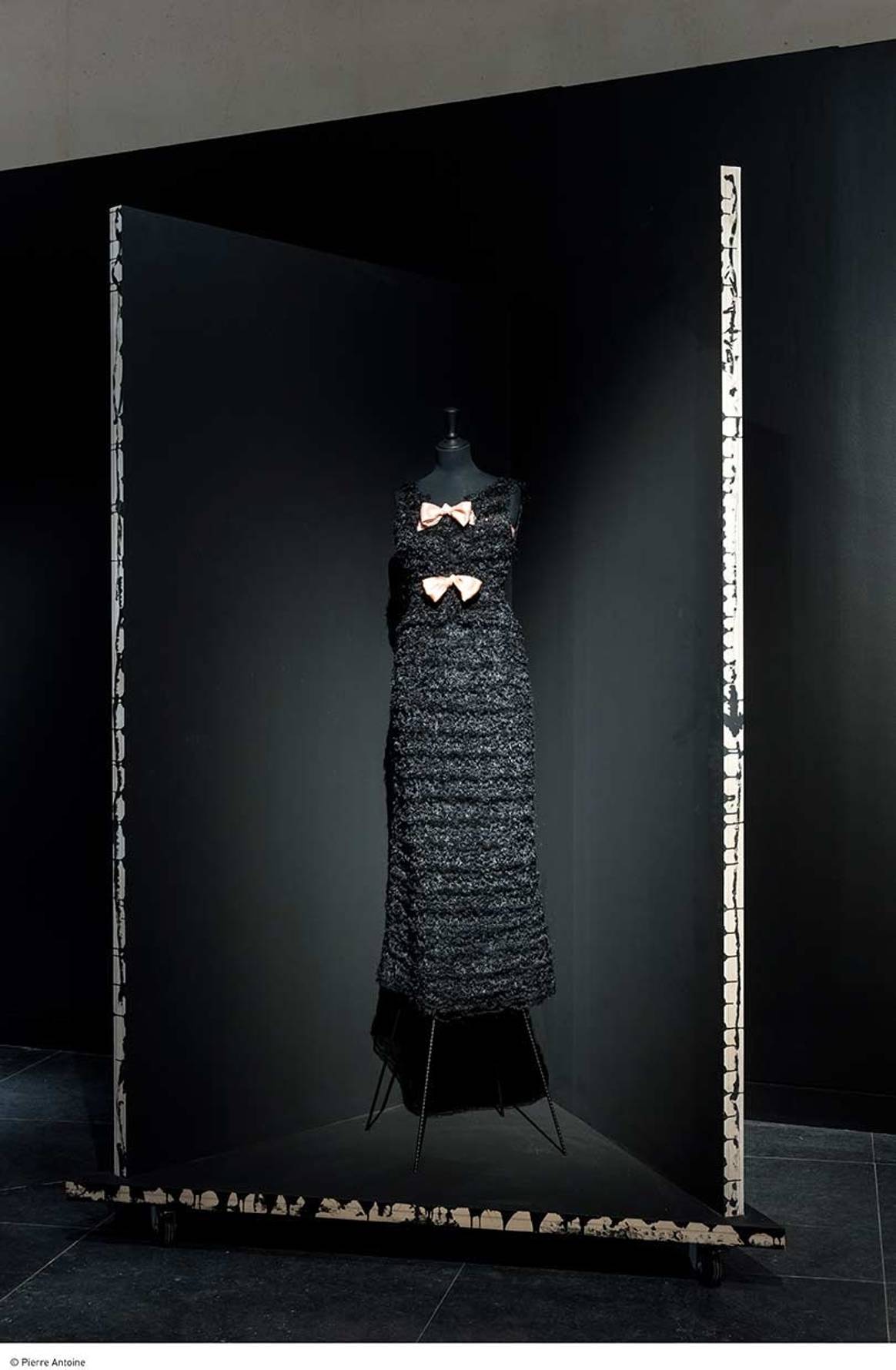 Sneak peek: Balenciaga, l’oeuvre au noir tentoonstelling