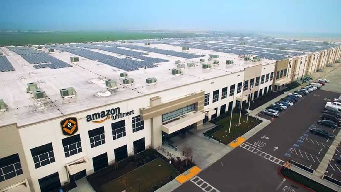 Amazon e Walmart in lizza per comprare Flipkart