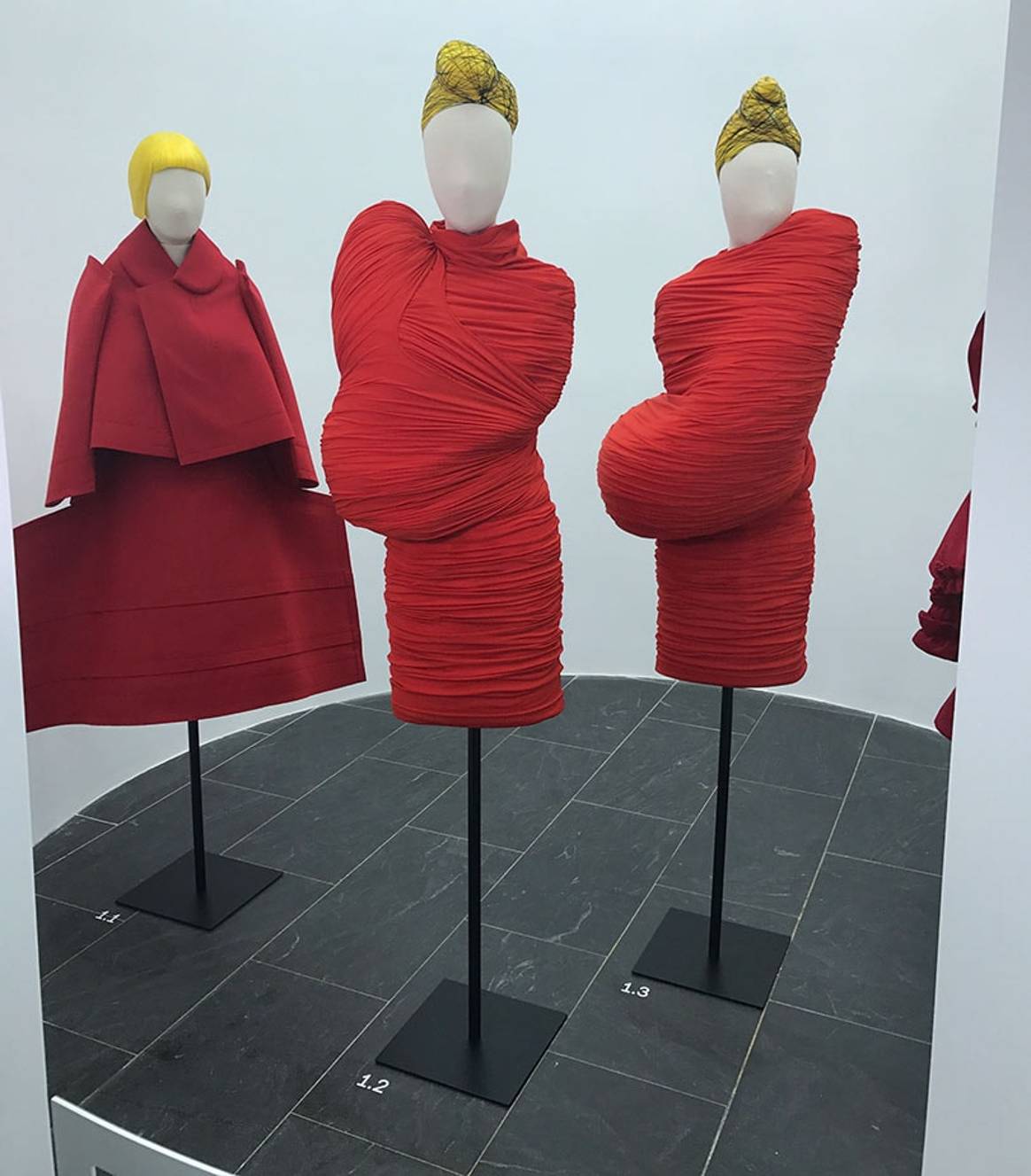 El Met de NY celebra la moda conceptual de "Comme des Garçons"