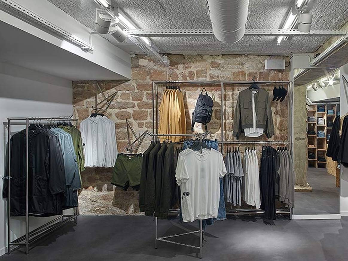 En image : la nouvelle boutique Weekday à Paris