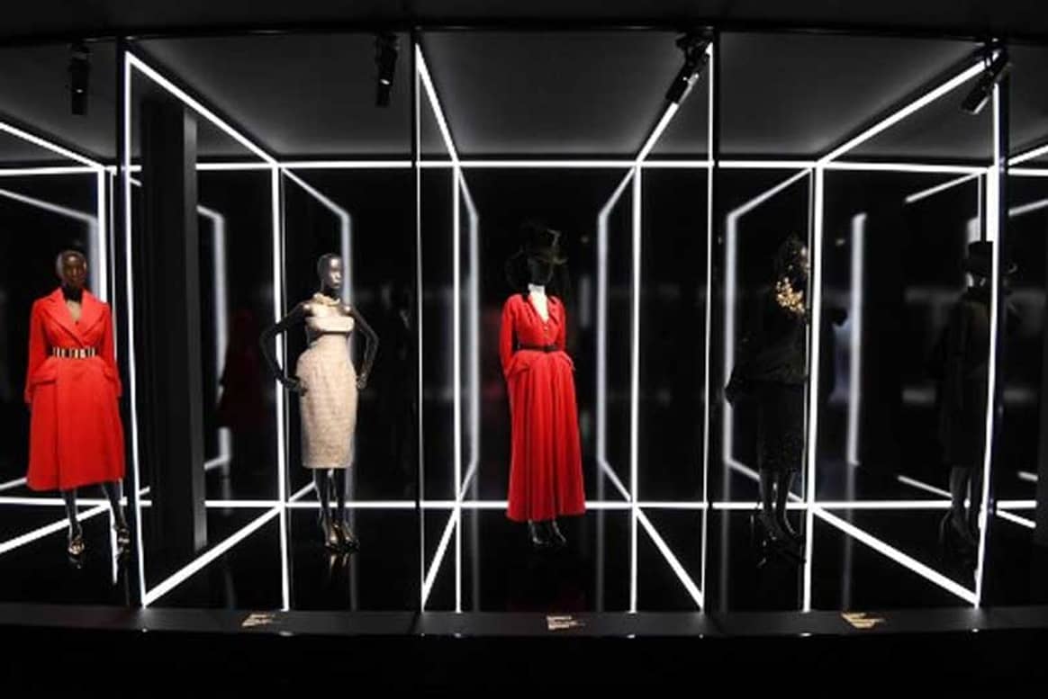 Выставка Christian Dior: Designer of Dreams: фото