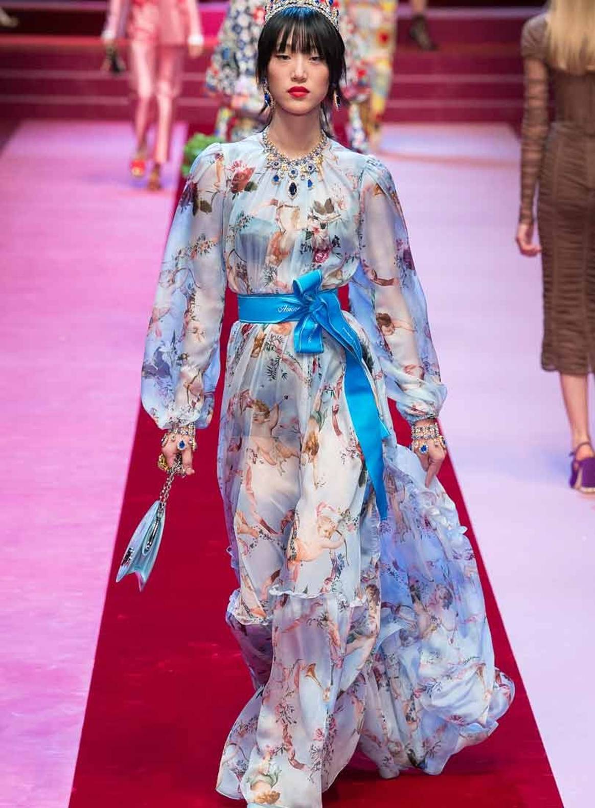 Mode à Milan: "Dames de coeur" avec Dolce & Gabbana