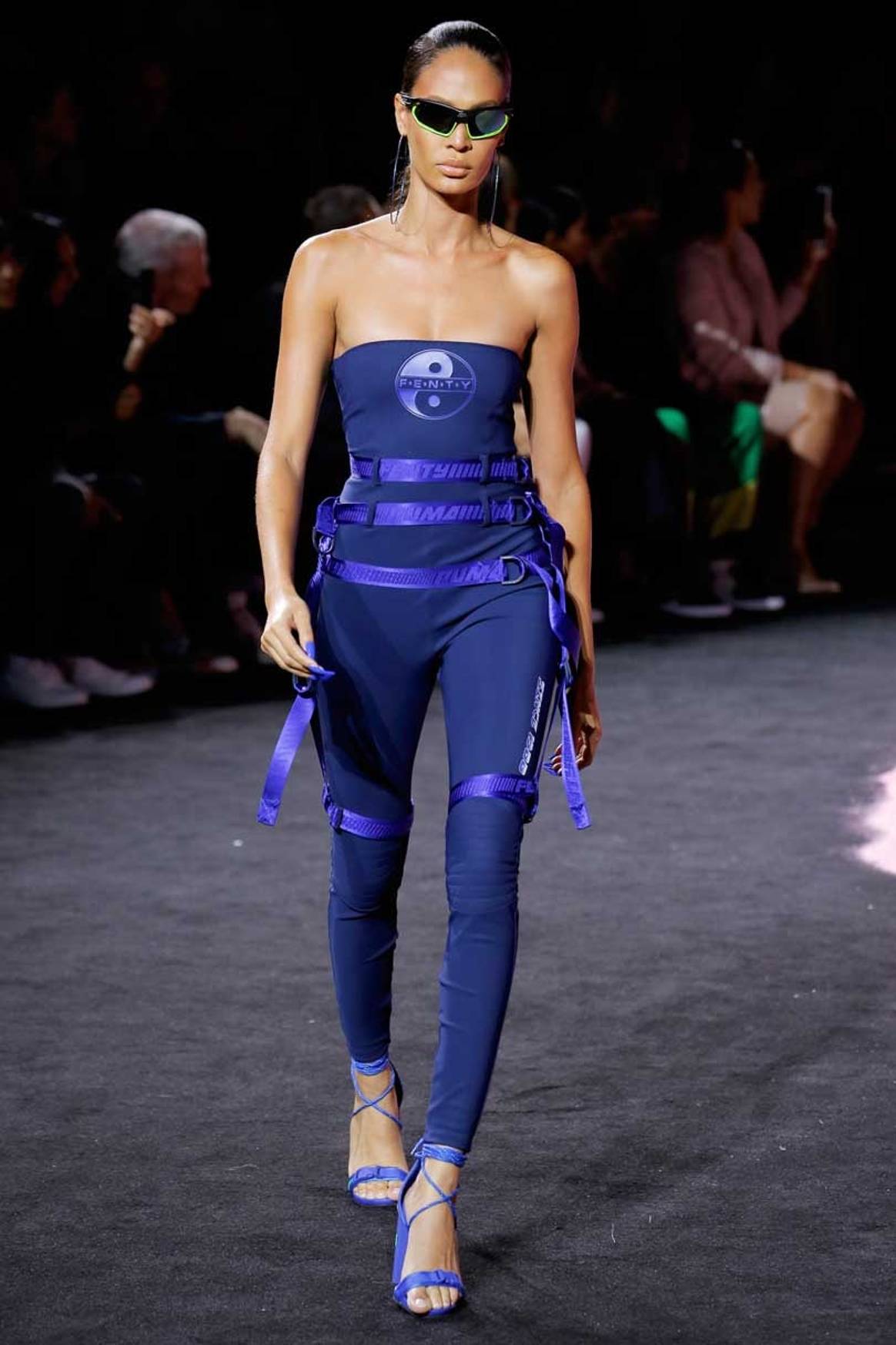 Fashion Week: Rihanna de plus en plus sportswear