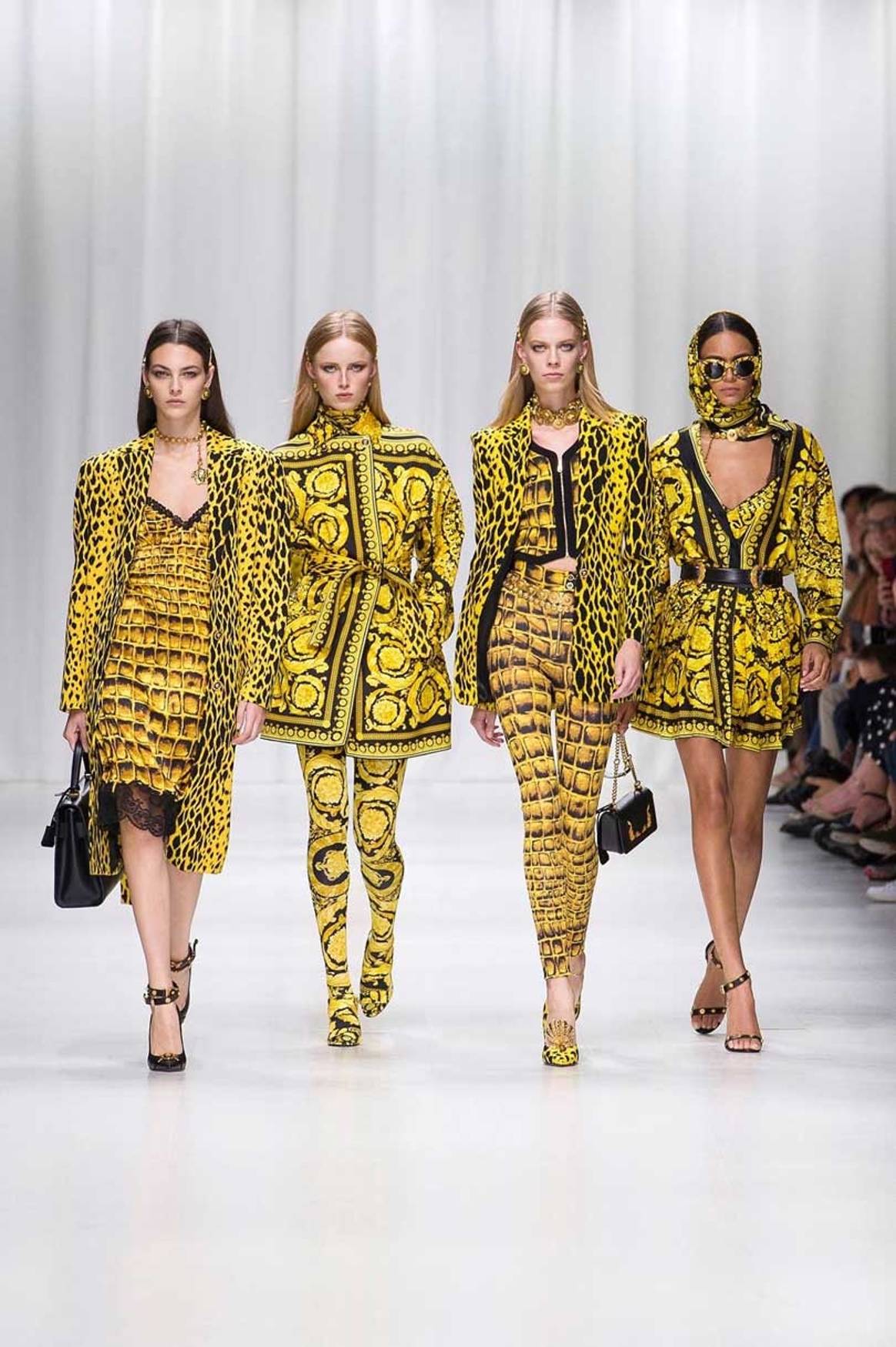 MFW: Versace pays tribute to Gianni Versace