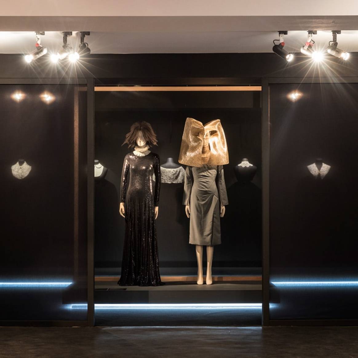 Tentoonstelling The Vulgar- Fashion Redefined geopend in Modemuseum Hasselt