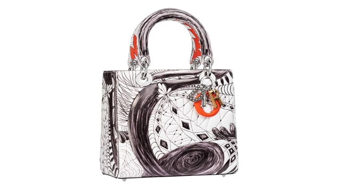 Dior contacta a 10 artistas para personalizar su icónico bolso: Lady Dior