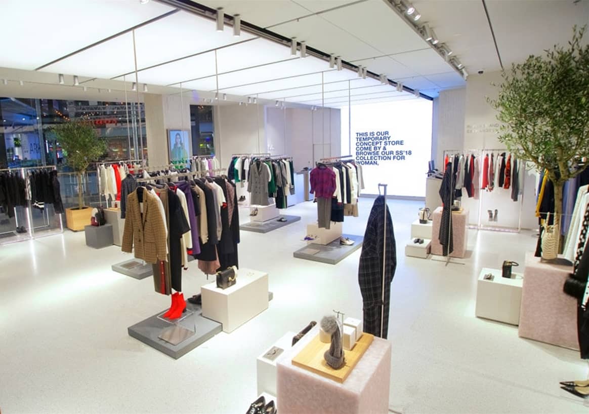 À Londres, Zara ouvre un pop-up store dédié à la vente en ligne