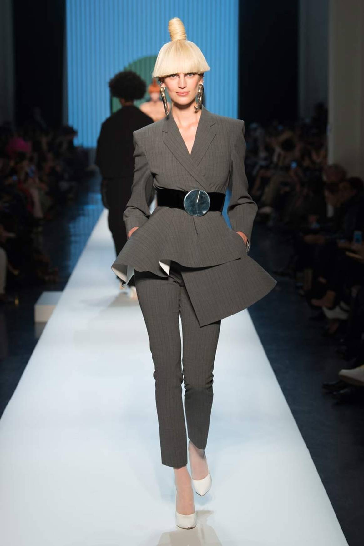 Haute couture: le défilé hommage de Jean Paul Gaultier à Pierre Cardin