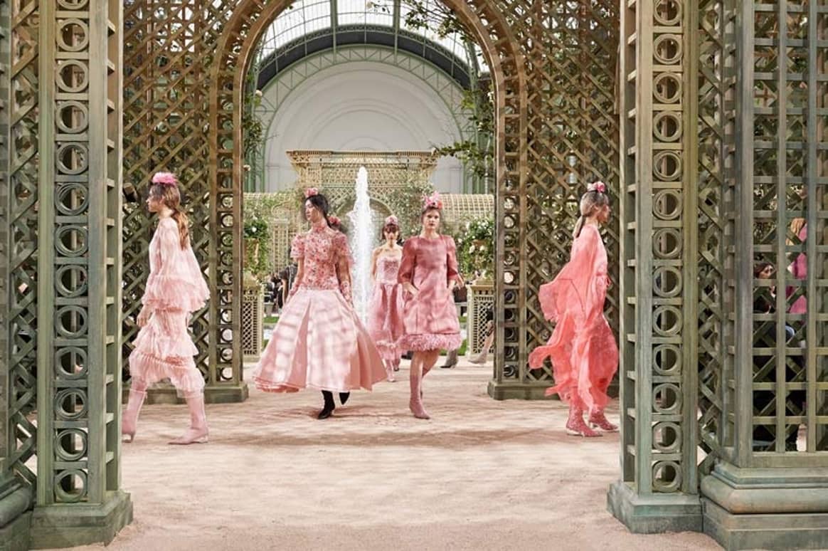 Chanel Haute Couture SS18 - шоу в розовом цвете