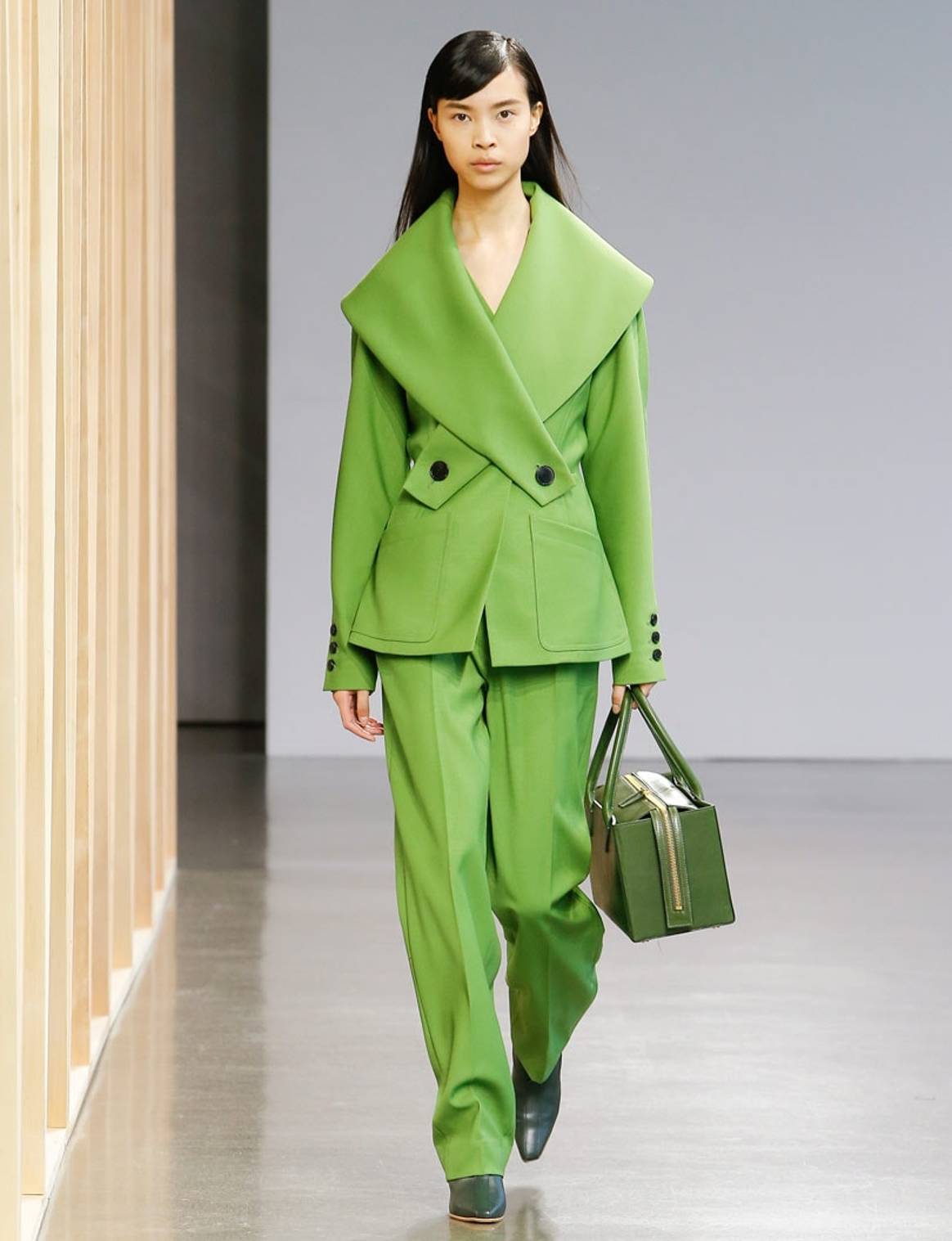 Claudia Li presented the modern princess at New York Fashion Week