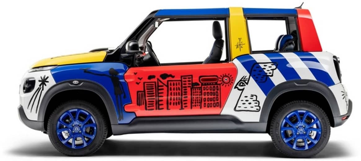 Jean-Charles de Castelbajac crée une "Art Car" pour les 50 ans de la Méhari Citroën