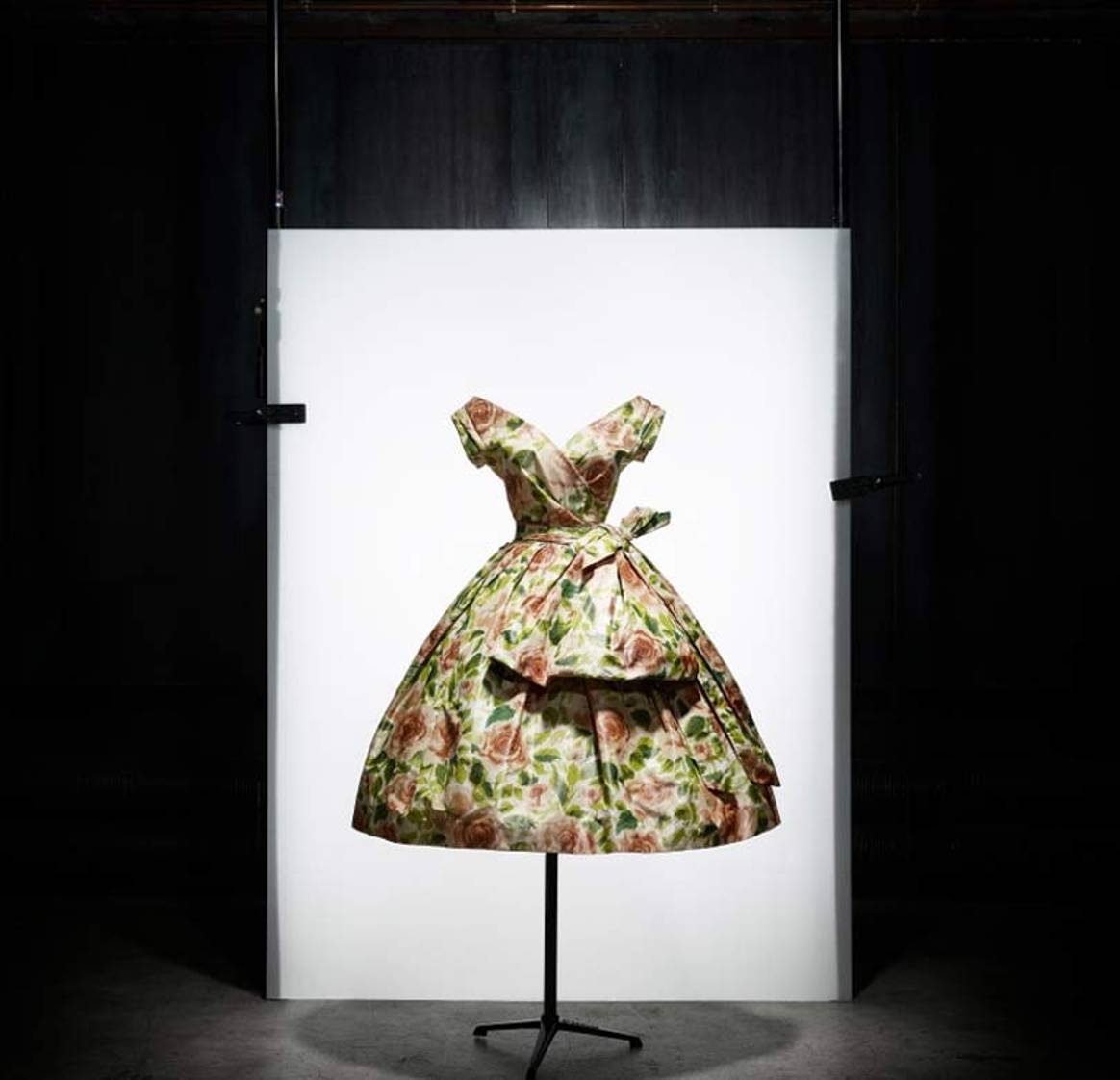 Kijken: Museum Christian Dior viert 30 jaar van verzamelen met overzichtstentoonstelling