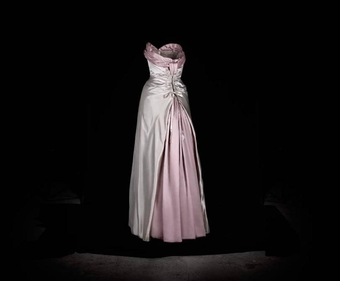 Kijken: Museum Christian Dior viert 30 jaar van verzamelen met overzichtstentoonstelling