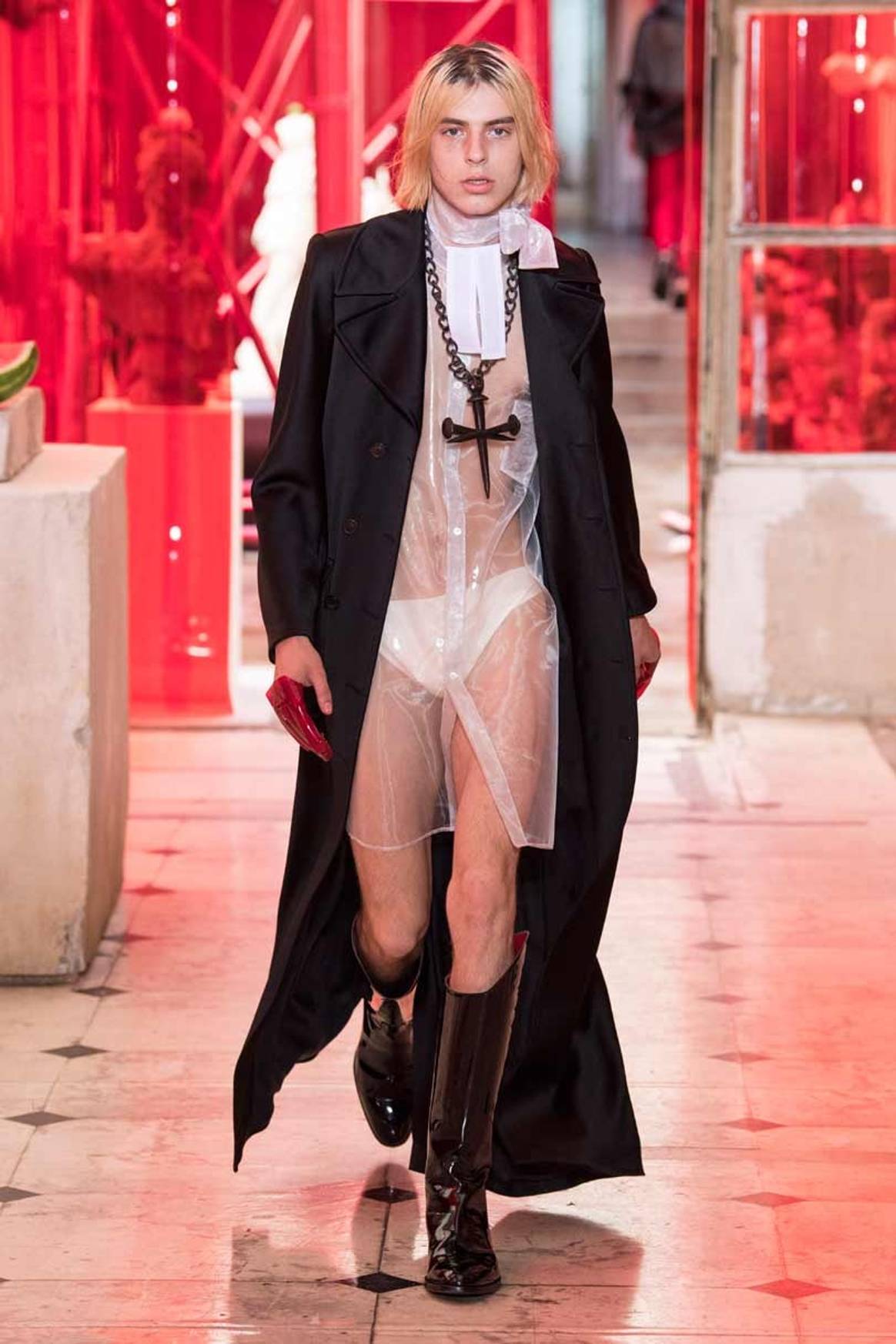 Fashion week: des hommes en corset