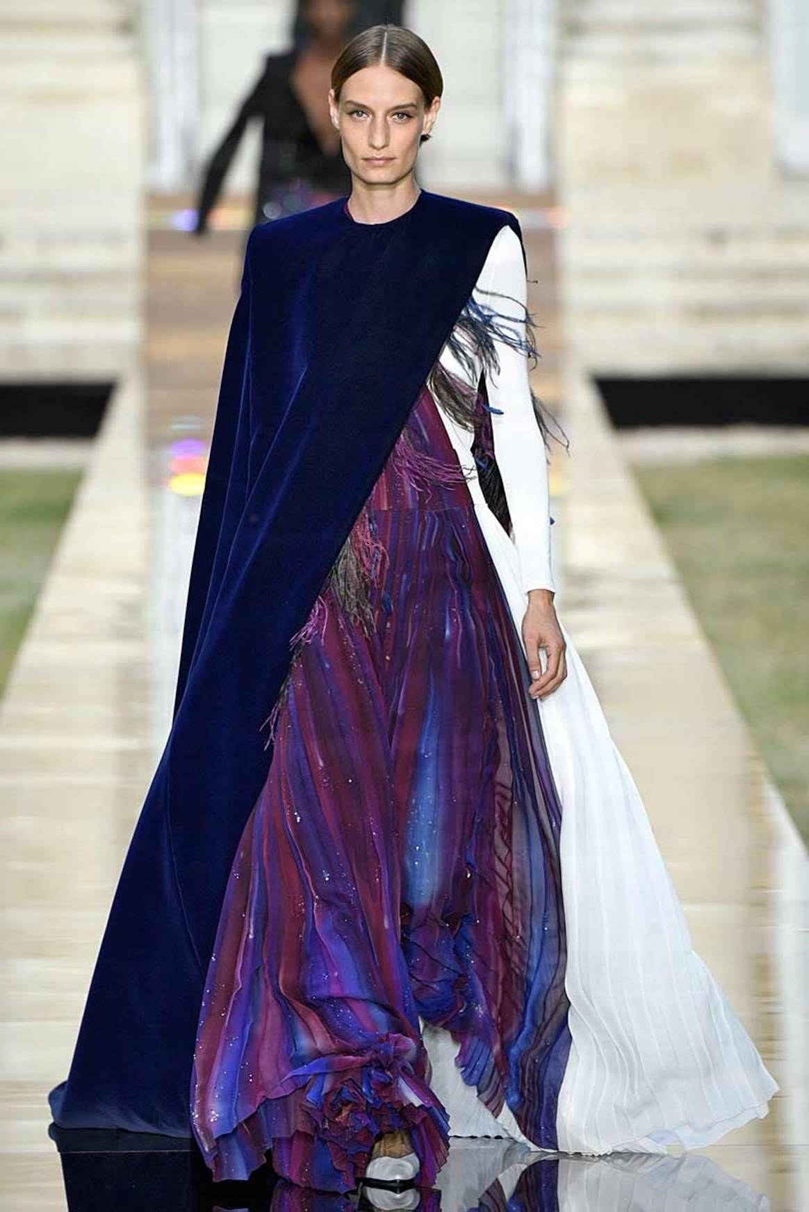Haute couture: un défilé Givenchy en hommage à son fondateur