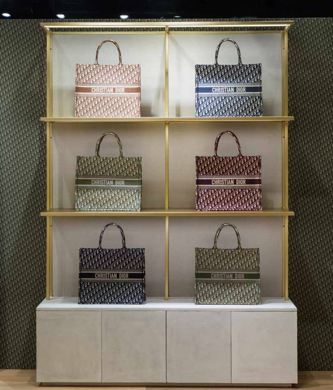 Dior ouvrira un pop-up store chez Harrods en août prochain