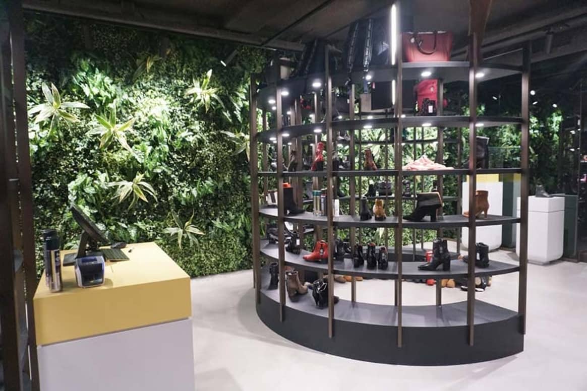 In Bildern: Der neue Omoda Flagship Store in Amsterdam, designt von Piet Boon