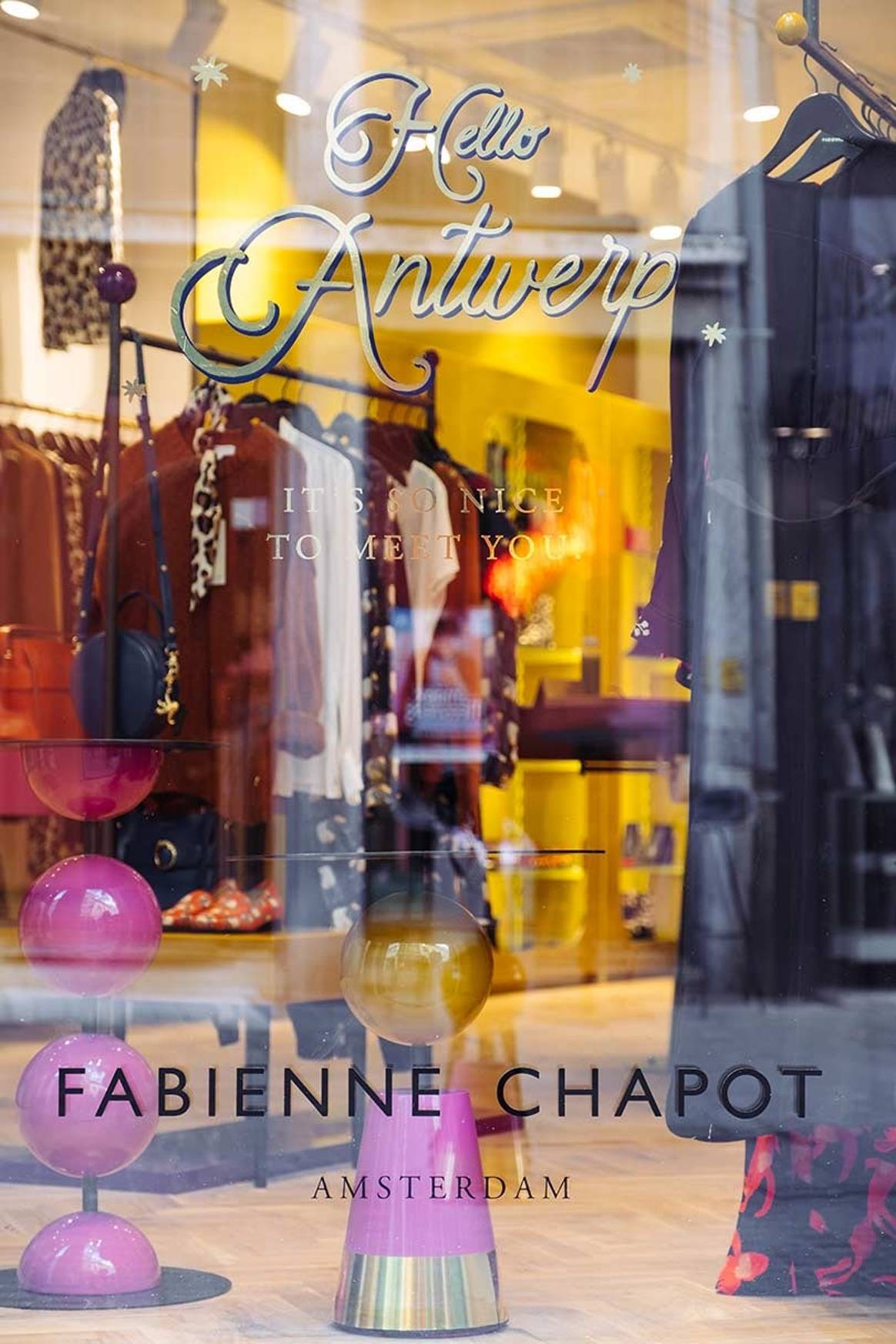 Kijken: de eerste Fabienne Chapot-winkel buiten Nederland