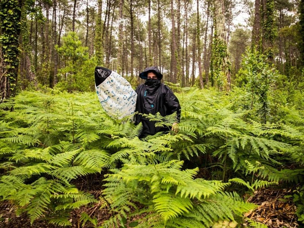 All-in : poncho de surf et charentaises Made in France