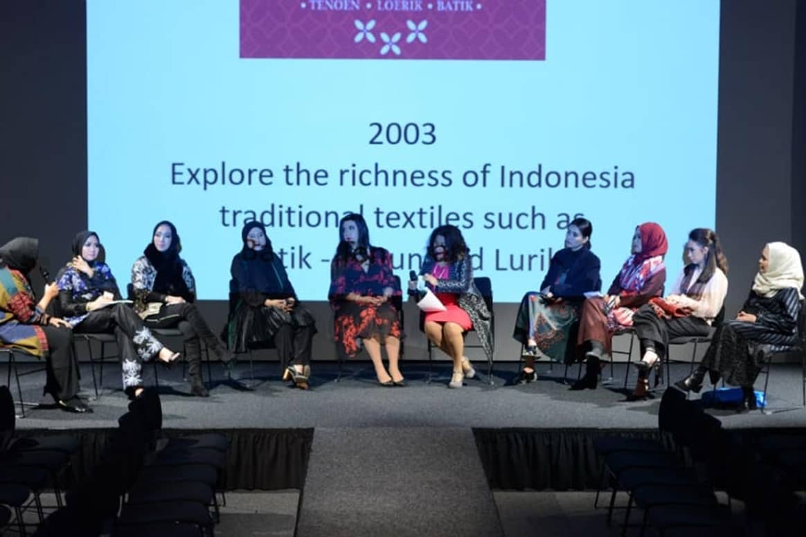 Verrassende Indonesische modeshow in het Museon