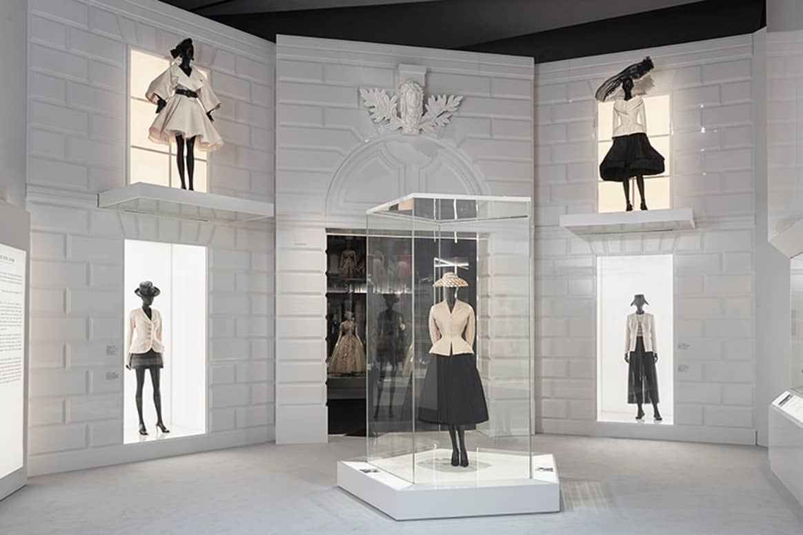 Binnenkijken: De ‘Christian Dior: Designer of Dreams’ tentoonstelling