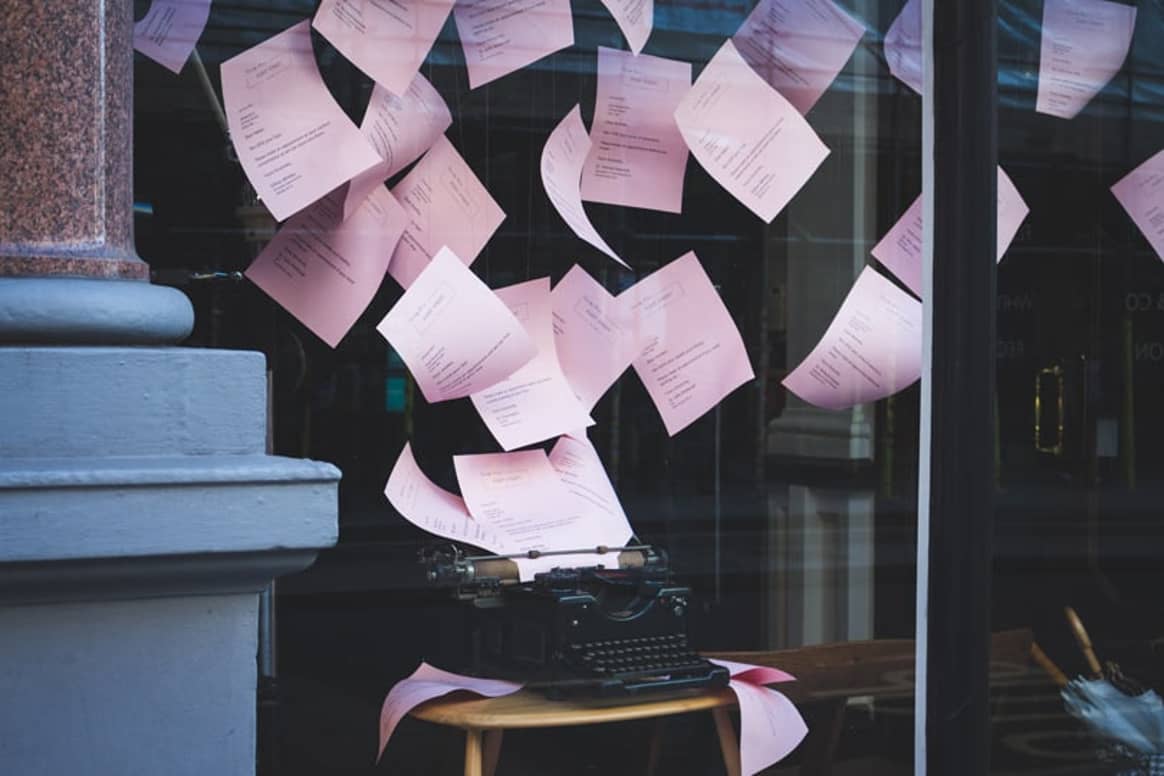 Window displays done right: 7 expert tips to get shoppers to come in