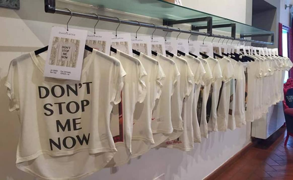 Tessuti sostenibili: il marchio italiano Duedilatte fabbrica vestiti con il latte cagliato