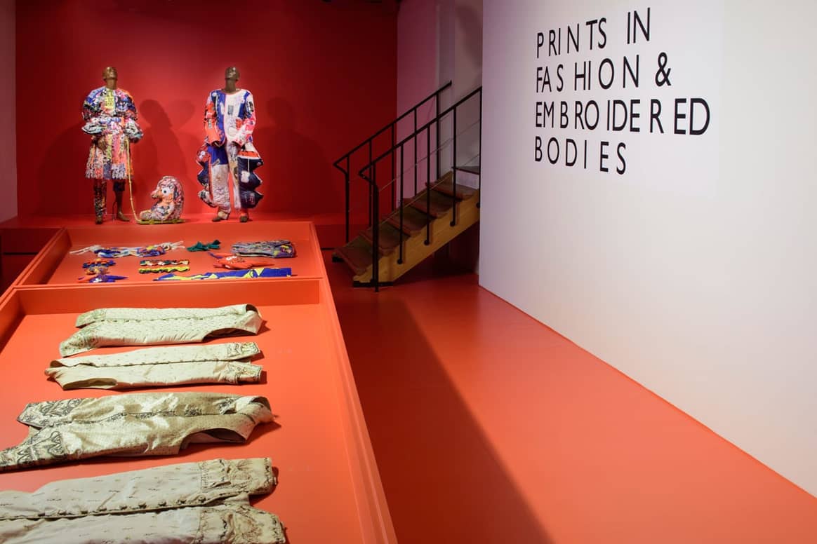 Van crinolinejapon tot collector’s sneaker: Fashion Statements in Amsterdam Museum