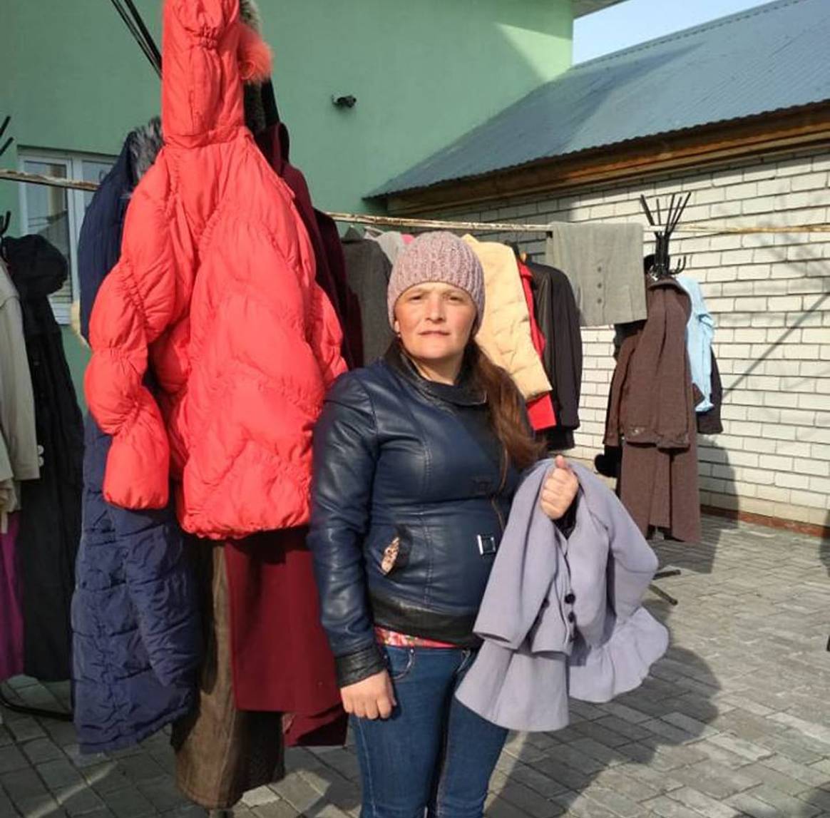 В татарских селах состоялись первые благотоворительные выдачи одежды