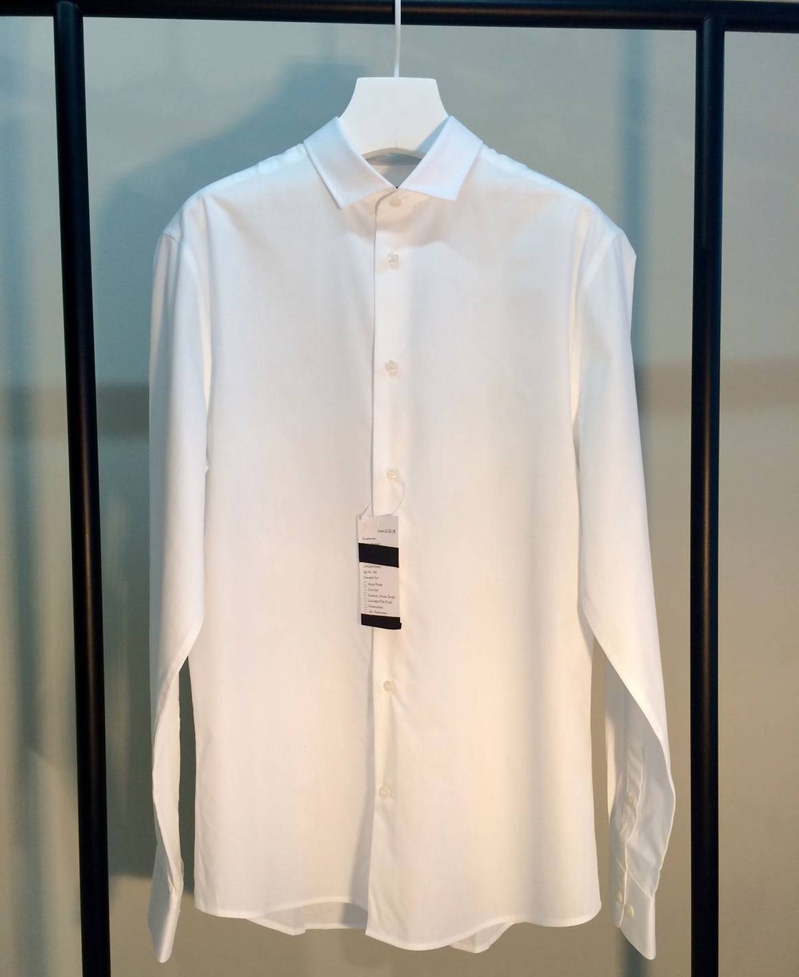 Maßanfertigung für jedermann: H&M und ZyseMe testen individualisierte Hemden