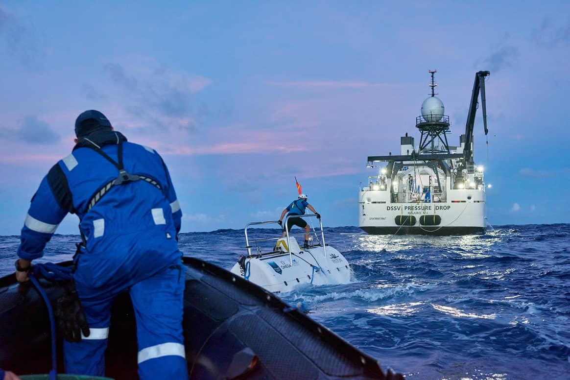 OMEGA en Victor Vescovo verpulveren duikrecords met Seamaster Planet Ocean Ultra Deep Professional