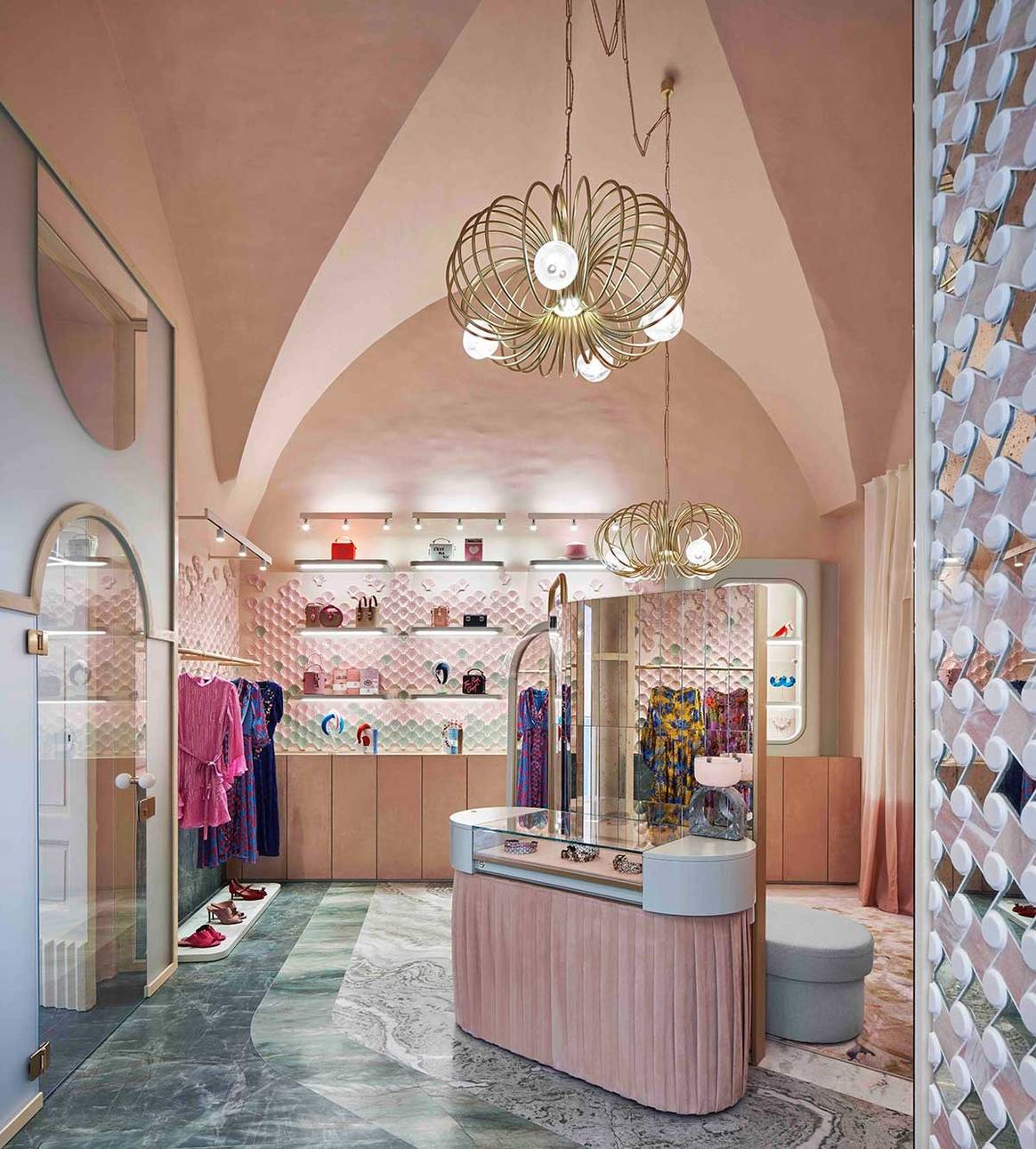 A pink boutique for the Amalfi Coast hotel